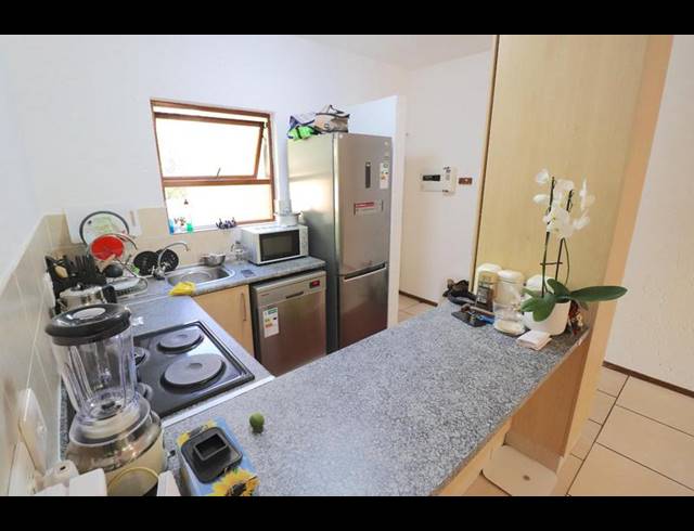1 BEDROOM APARTMENT FOR SALE IN LONEHILL